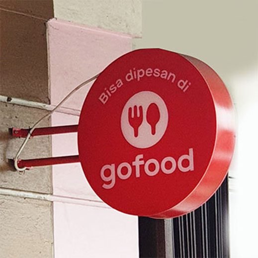 neon box gofood